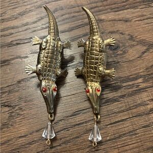 1990s Gold Tone Alligator Earrings